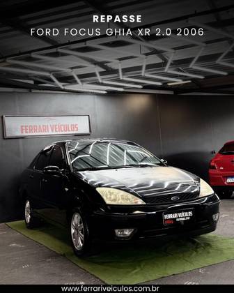 FORD FOCUS 2.0 GHIA SEDAN 16V GASOLINA 4P MANUAL